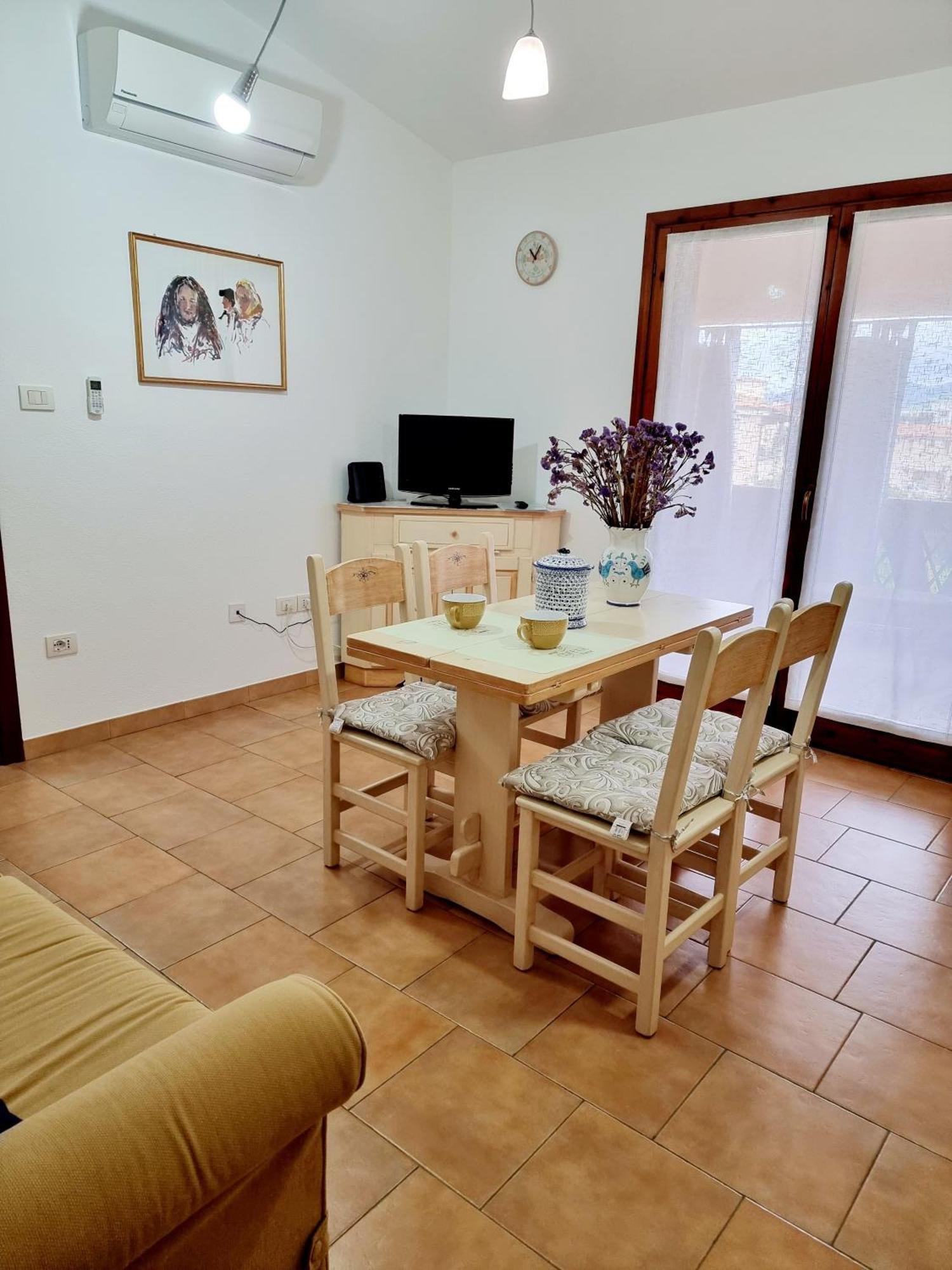 La Casa Di Arly Apartment Olbia Exterior photo